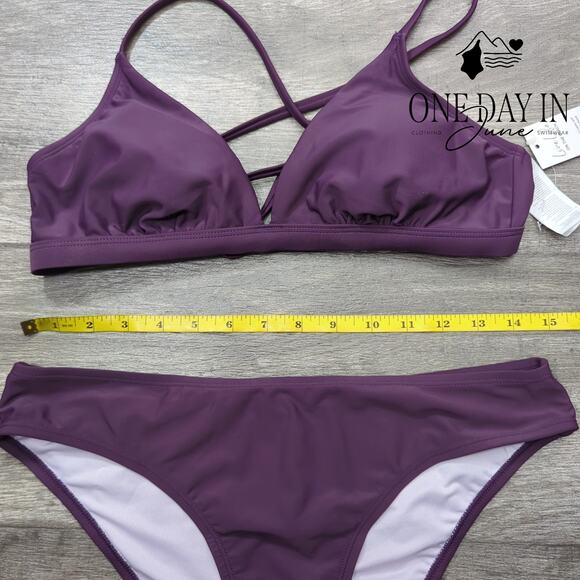 Cupshe Lace Up Back Bikini Swimsuit Size M - Picture 5 of 7
